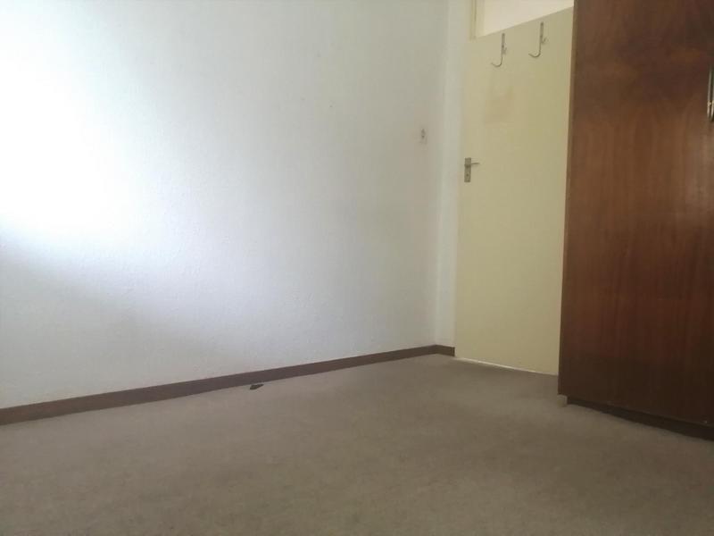 2 Bedroom Property for Sale in Bergvliet Western Cape